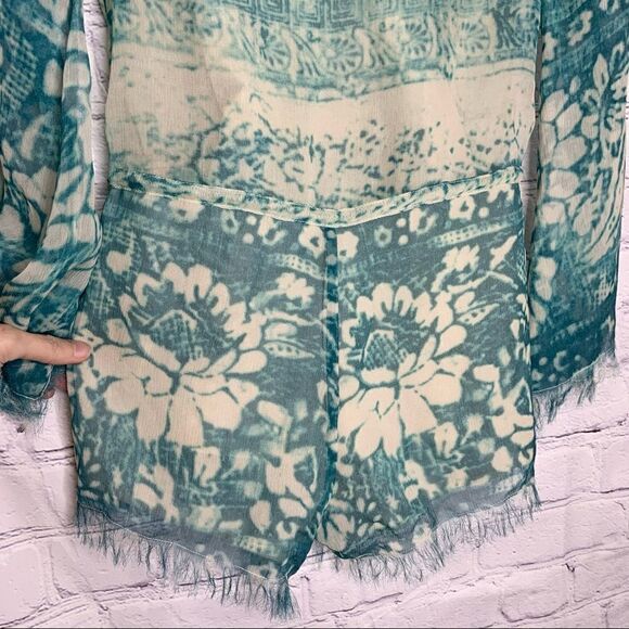 Chaser Boho Blue Silk Chiffon Floral Tapestry Bell Sleeve Fringe Romper - Picture 10 of 16